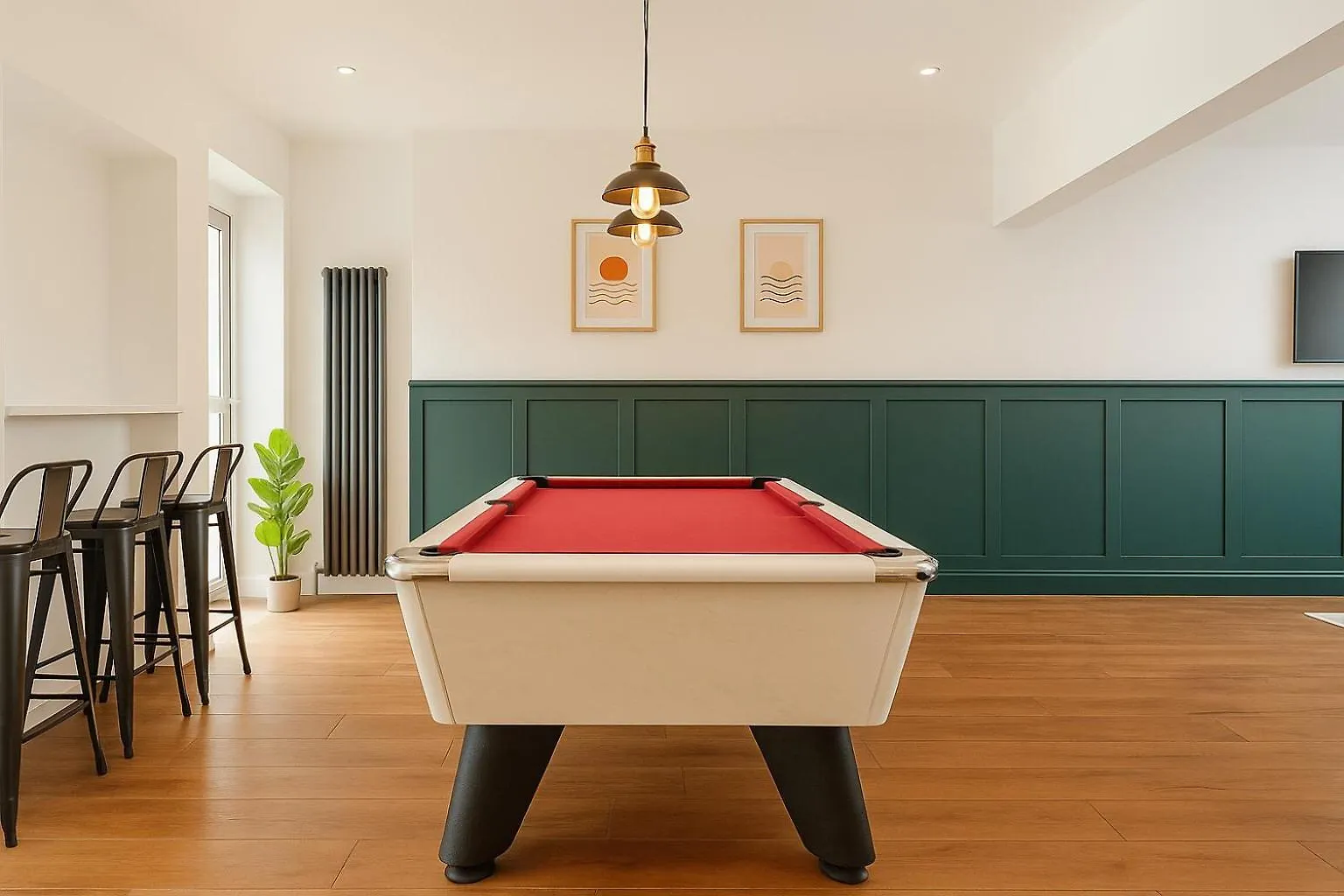 Central House-16 People+Hot Tub كارديف 0*,