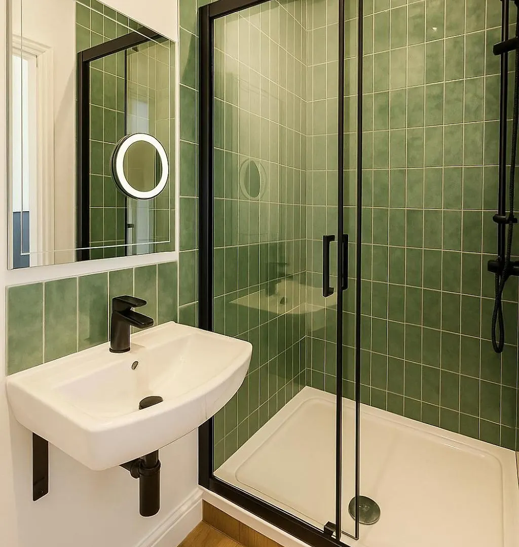 بيت للعطل Central House-16 People+Hot Tub كارديف